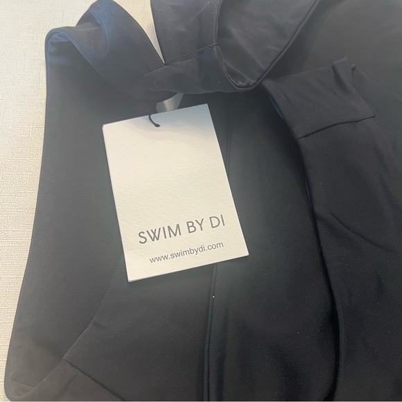 Swim By Di Era one piece - Picture 4 of 4